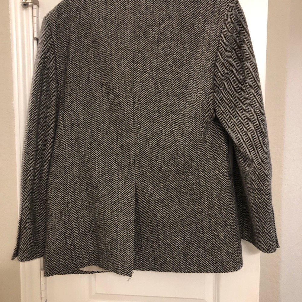 Men's Jacket - Picture 7 of 8